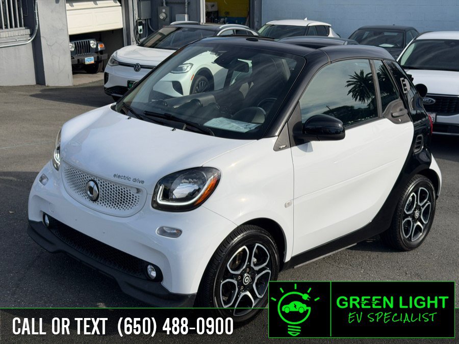 Used 2018 smart fortwo electric drive RWD video 1