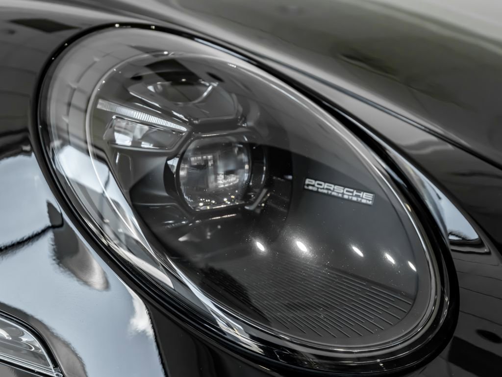 Certified 2024 Porsche 911 GT3 image 32