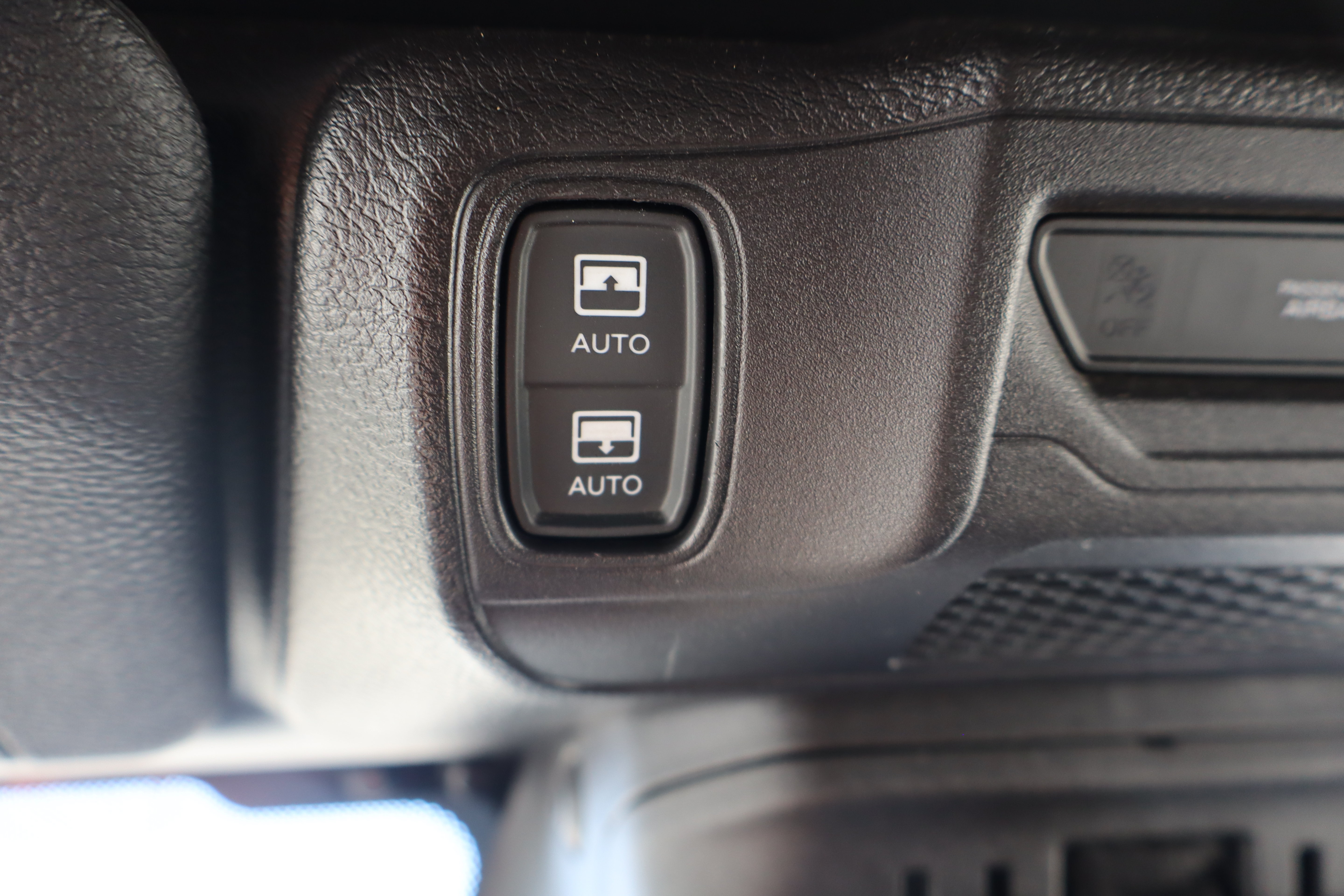 Used 2025 Jeep Wrangler Unlimited Sport AWD/4WD image 25