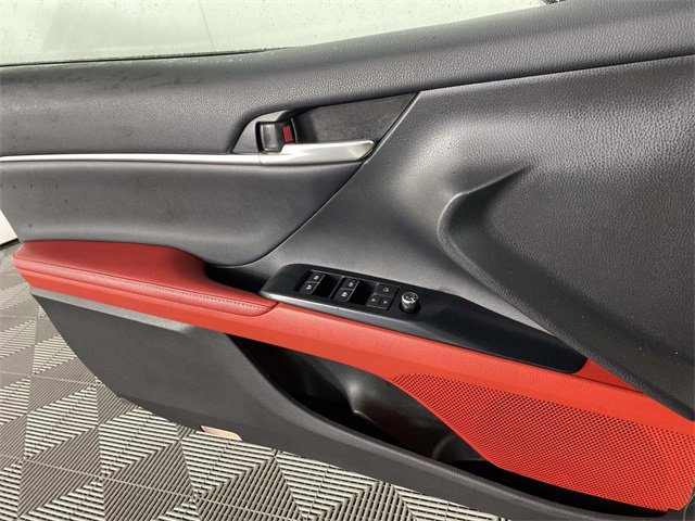 Used 2020 Toyota Camry XSE image 25