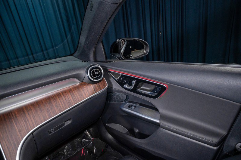 Certified 2026 Mercedes-Benz GLC 300 image 21