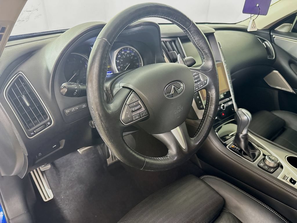 Certified 2017 INFINITI Q50 Red Sport 400 AWD/4WD image 11