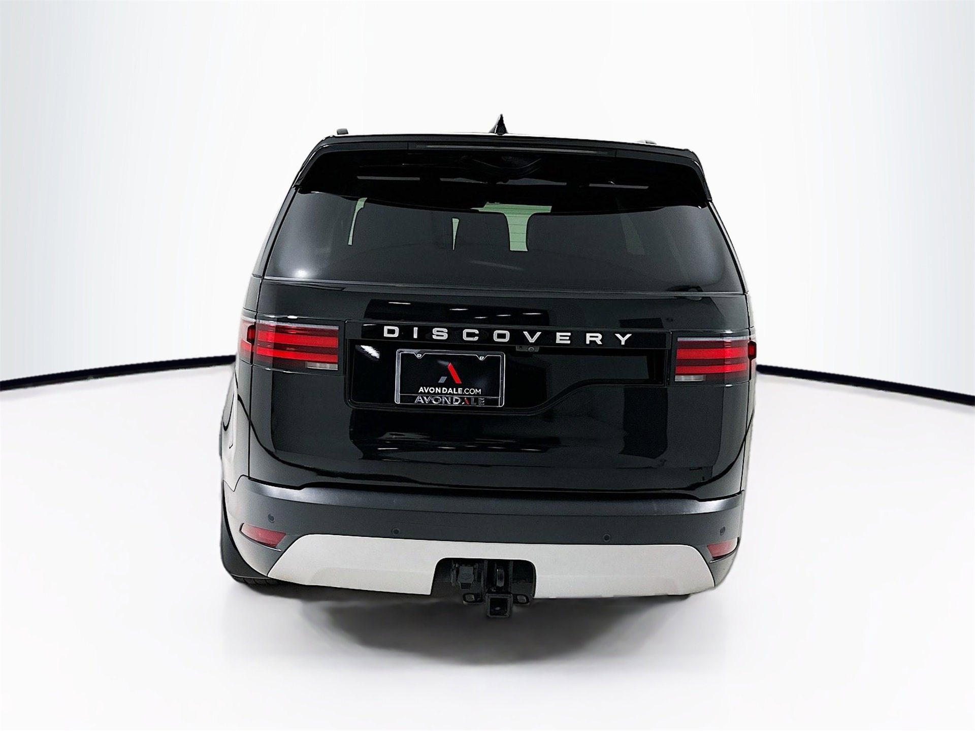 Used 2024 Land Rover Discovery S image 7