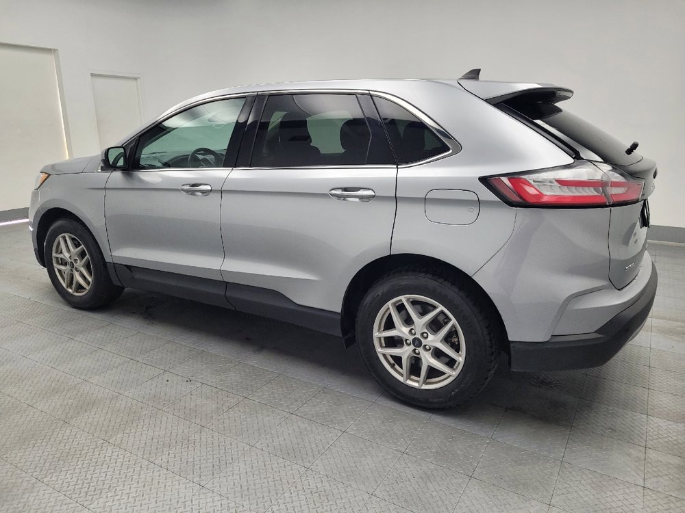 Used 2023 Ford Edge SEL image 3