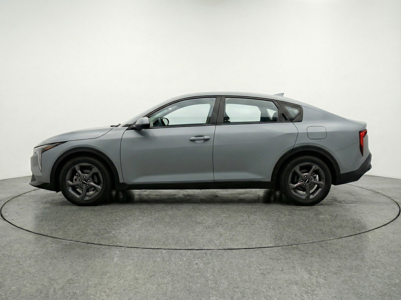Used 2025 Kia K4 LXS image 5