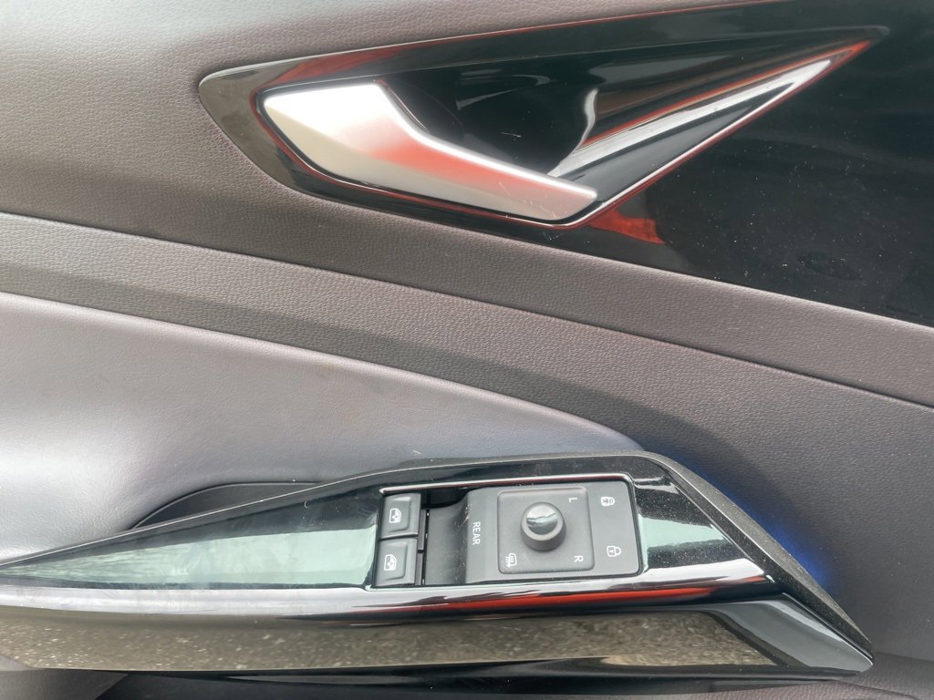 Used 2021 Volkswagen ID.4 Pro image 18