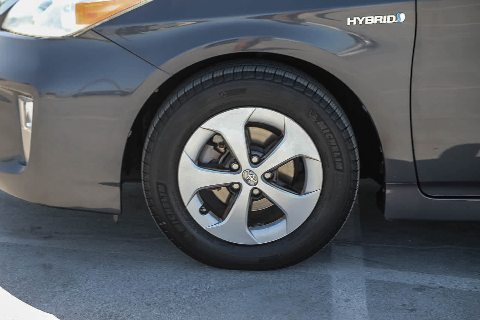 Used 2013 Toyota Prius Three w/ Solar Roof Pkg FWD image 10