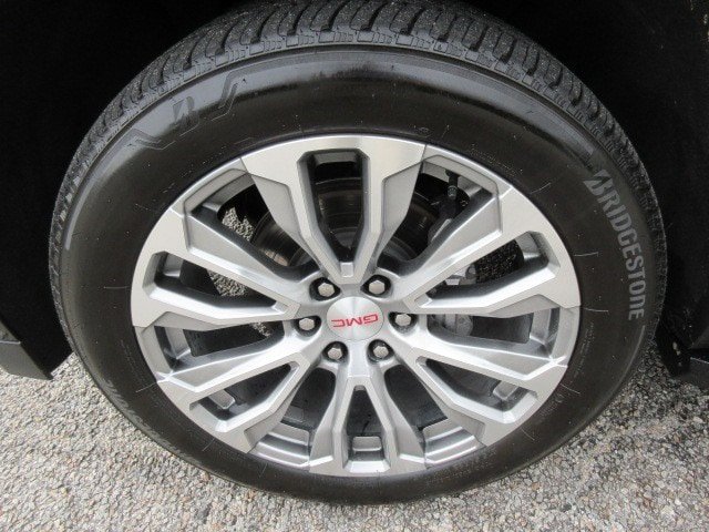 Used 2023 GMC Yukon XL Denali w/ LPO, Floor Liner Package AWD/4WD image 9