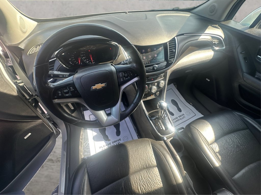 Used 2020 Chevrolet Trax Premier AWD/4WD image 32