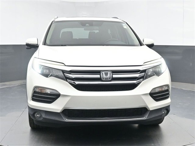 Used 2017 Honda Pilot Touring image 3