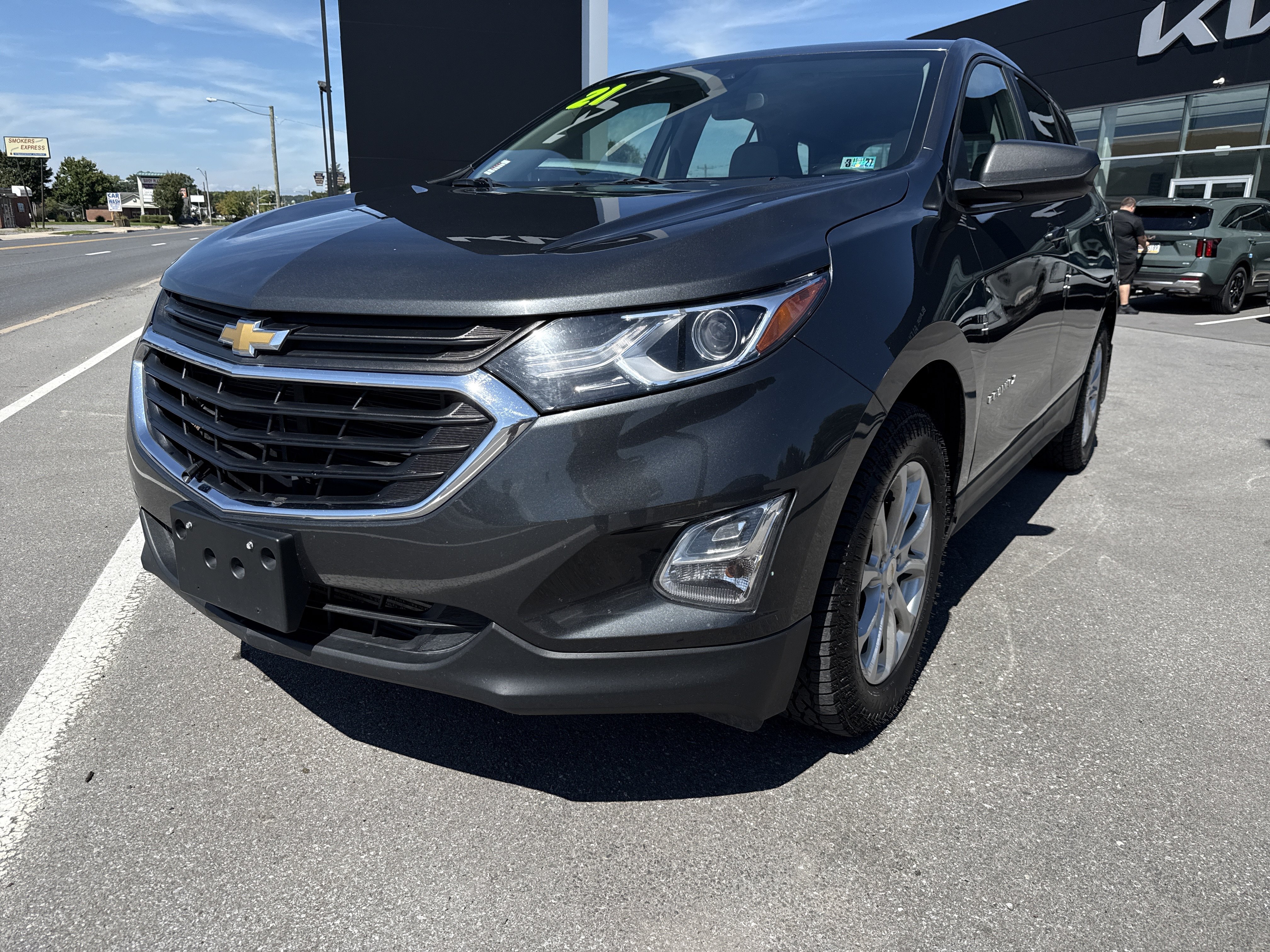Used 2021 Chevrolet Equinox LS AWD/4WD image 8