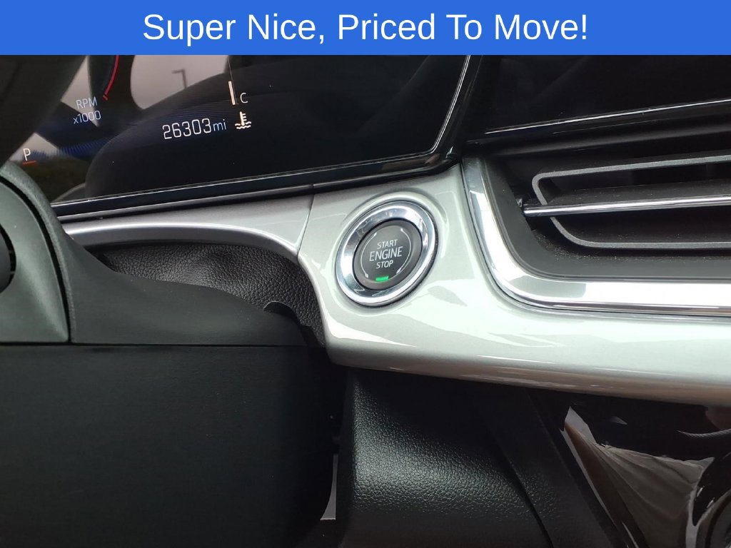 Used 2025 Chevrolet Trax LT FWD image 20