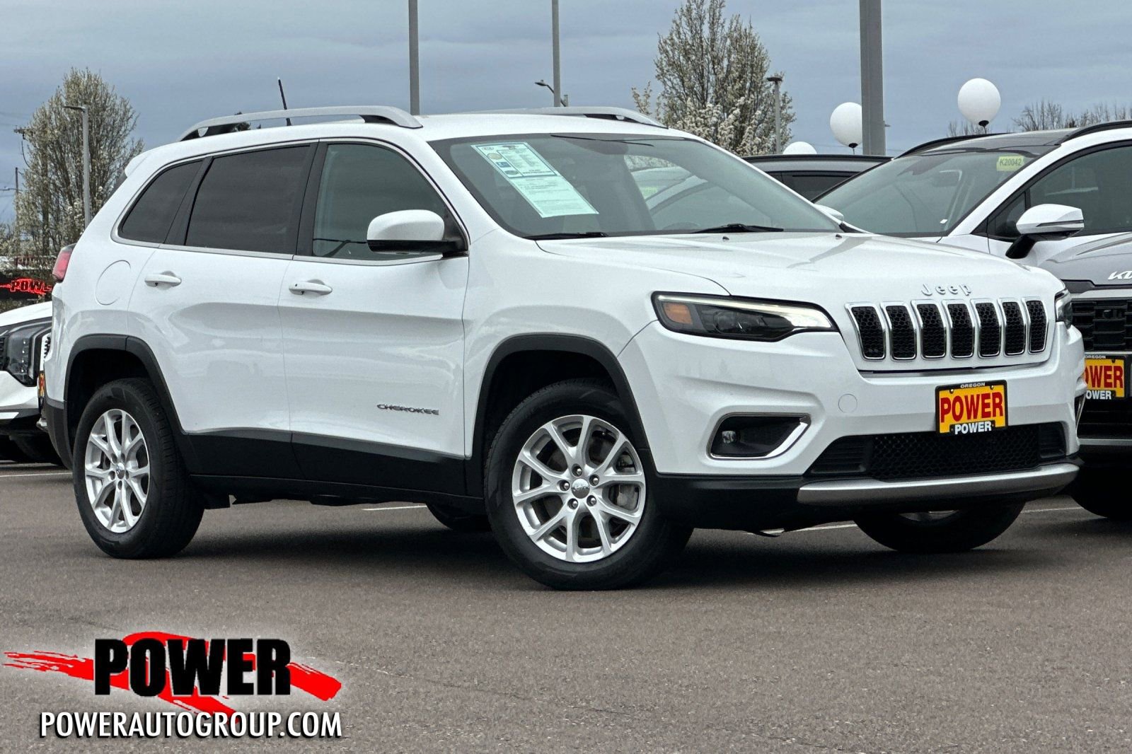Used 2019 Jeep Cherokee Limited image 1
