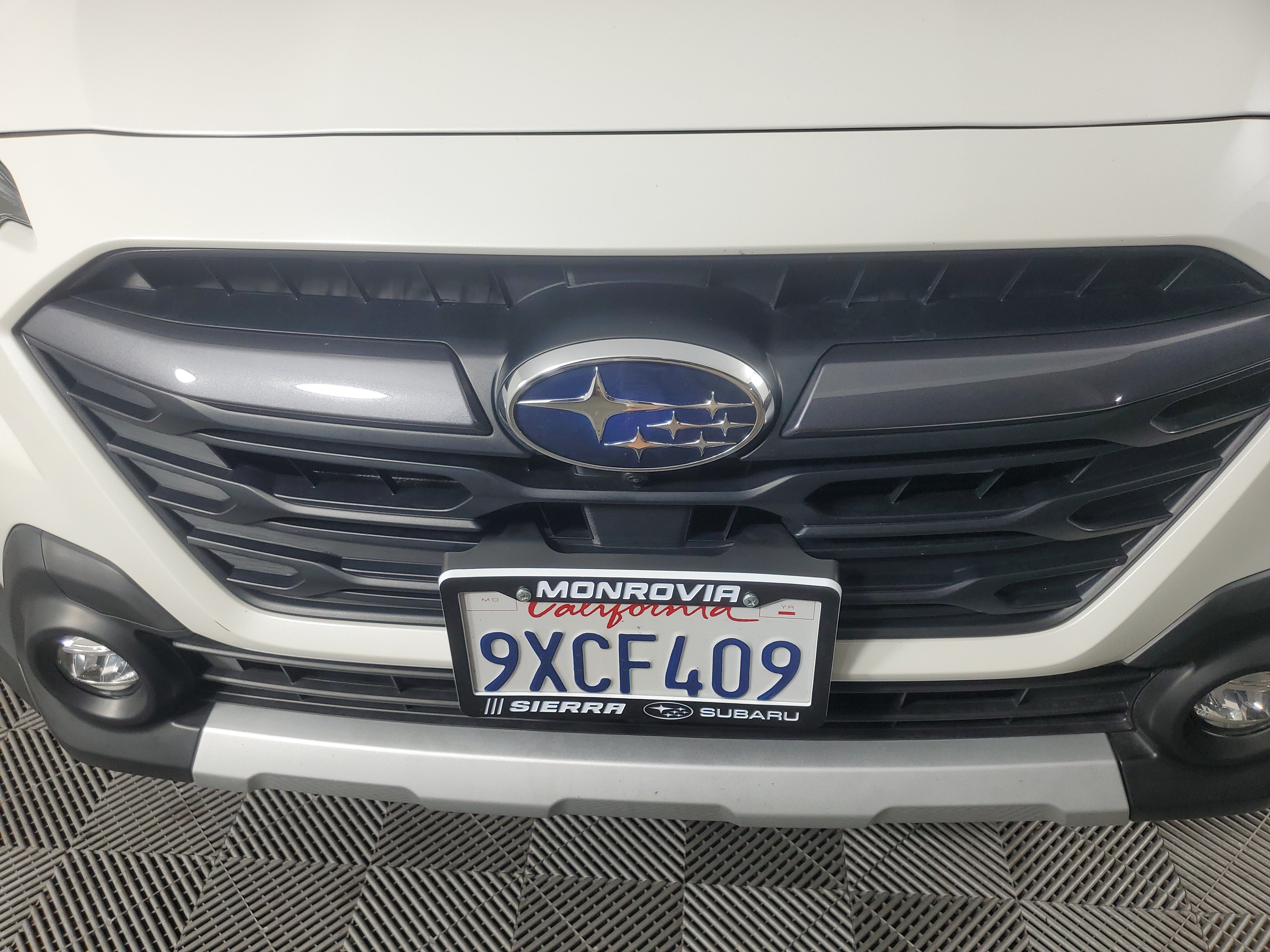 Used 2025 Subaru Outback Touring XT w/ Tech Package 2 AWD/4WD image 10