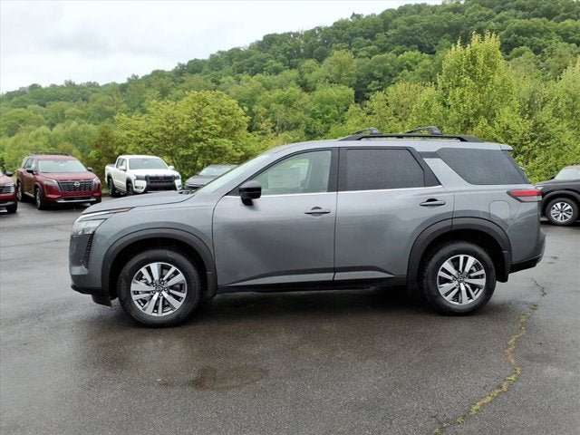 New 2026 Nissan Pathfinder SL AWD/4WD image 2