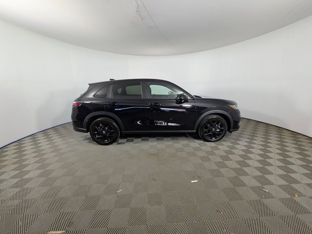 Used 2023 Honda HR-V Sport image 4