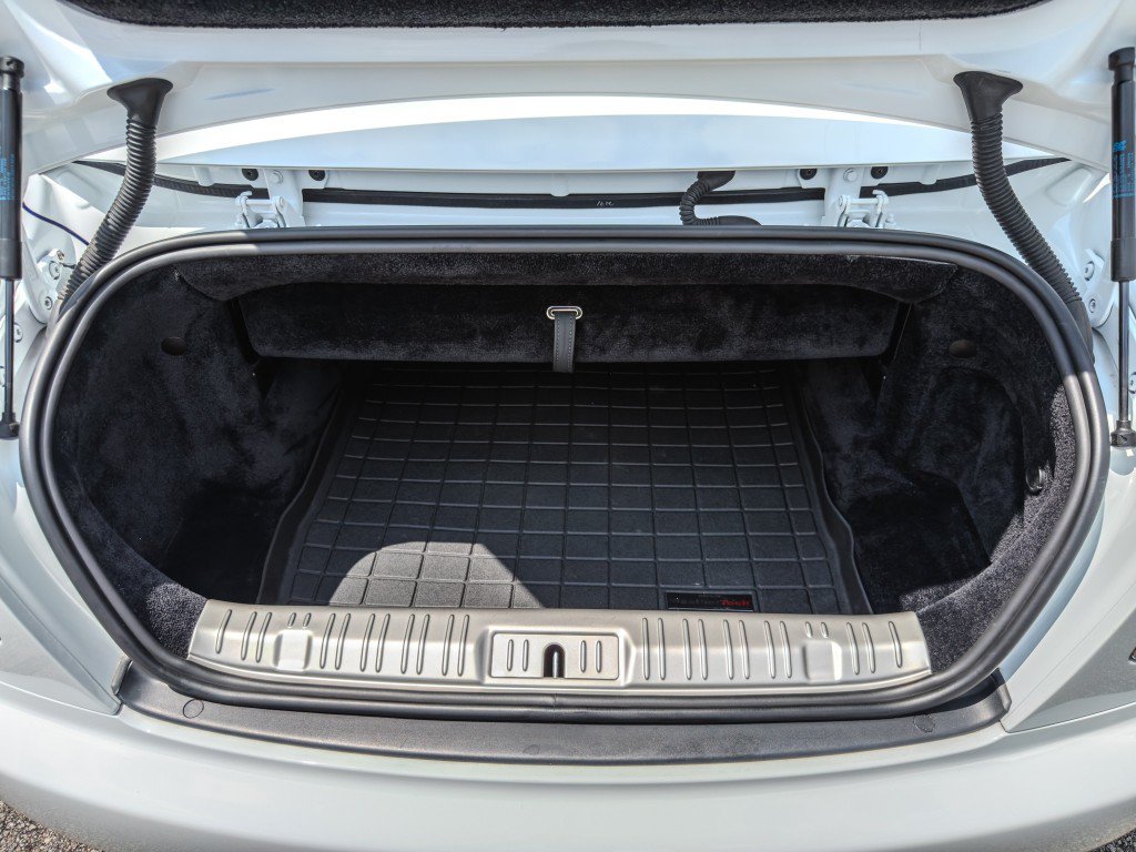 Used 2018 Rolls-Royce Dawn RWD image 14