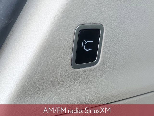 Used 2022 Chrysler Pacifica Touring-L image 12