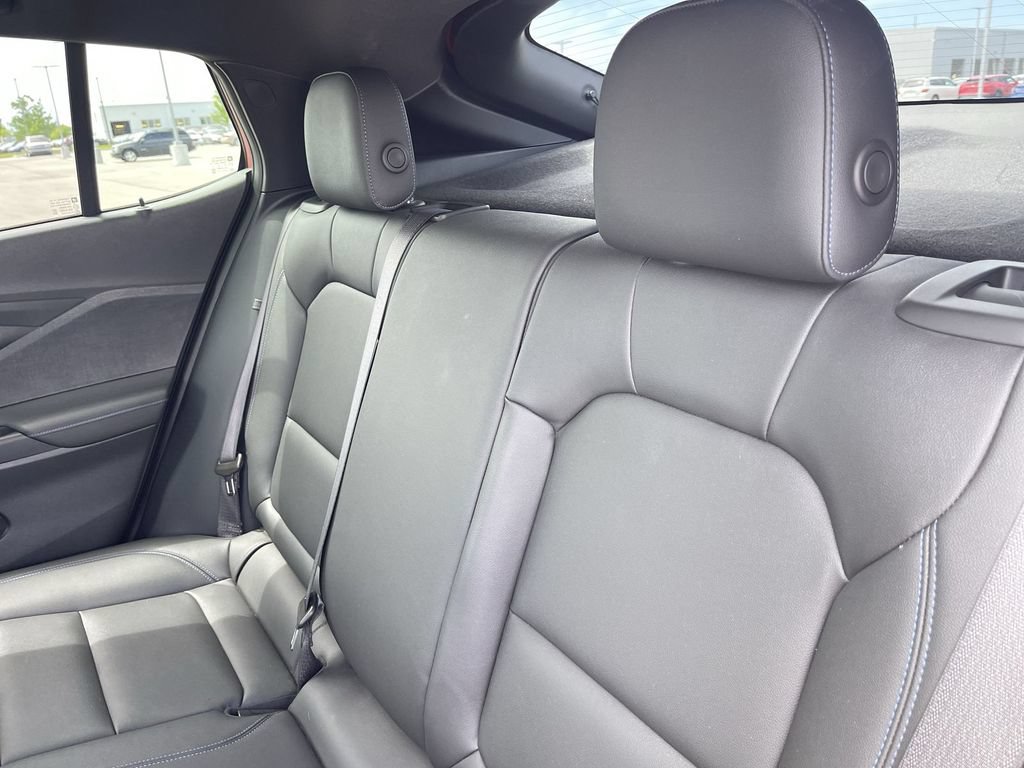 Used 2024 Buick Envista Sport Touring w/ Convenience II Package FWD image 34