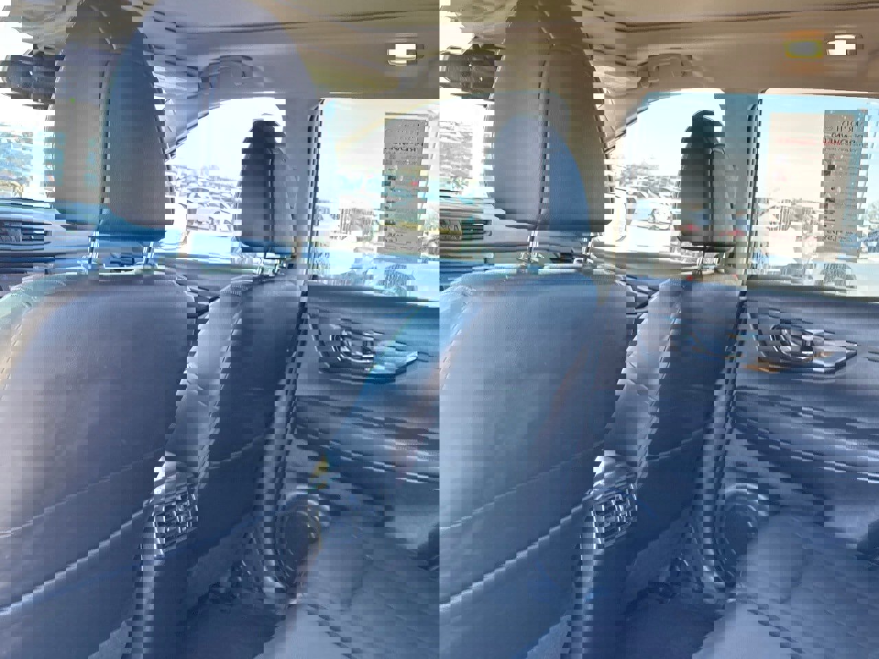 Used 2017 Nissan Rogue SL w/ SL Premium Package image 33