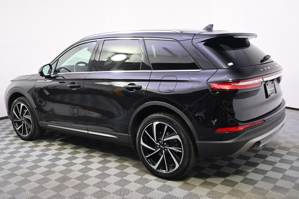 Used 2023 Lincoln Corsair Reserve w/ Equipment Group 202A AWD/4WD image 3