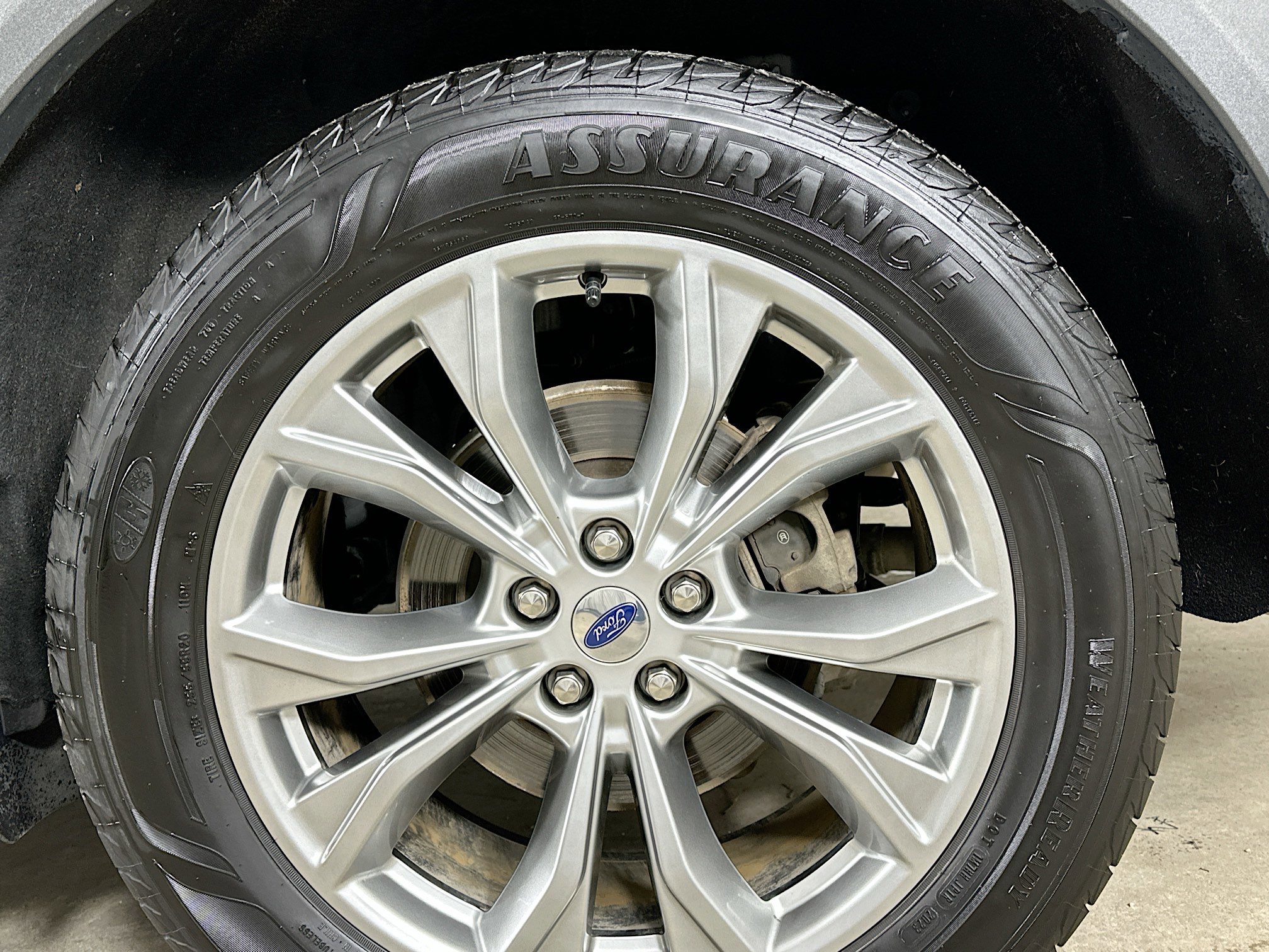 Used 2021 Ford Explorer Limited w/ Equipment Group 301A image 41