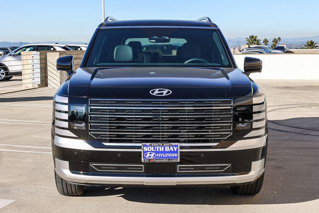 New 2026 Hyundai Palisade Calligraphy FWD image 2