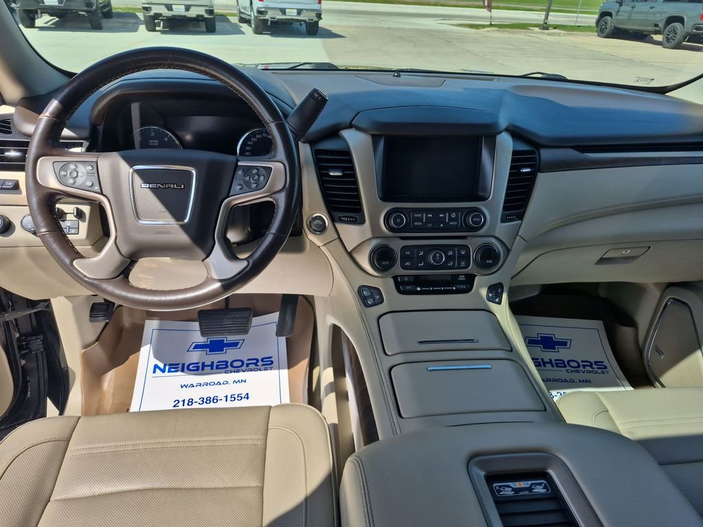 Used 2018 GMC Yukon XL Denali w/ Open Road Package AWD/4WD image 12