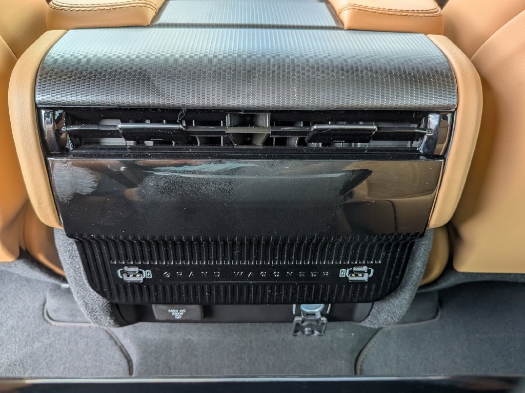 New 2026 Jeep Grand Wagoneer Summit AWD/4WD image 36
