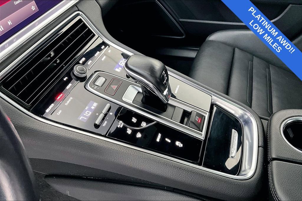 Used 2022 Porsche Panamera Platinum Edition image 17