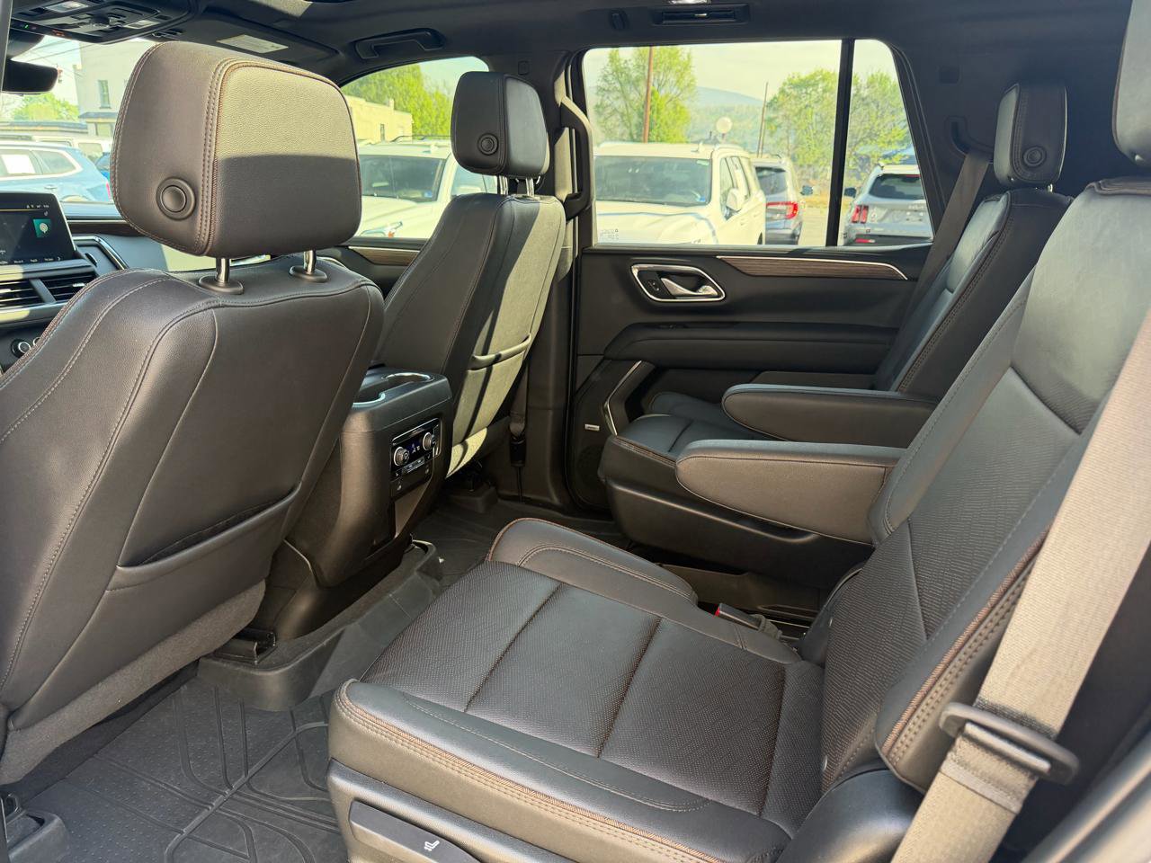 Used 2023 Chevrolet Tahoe High Country w/ Premium Package 2 AWD/4WD image 24