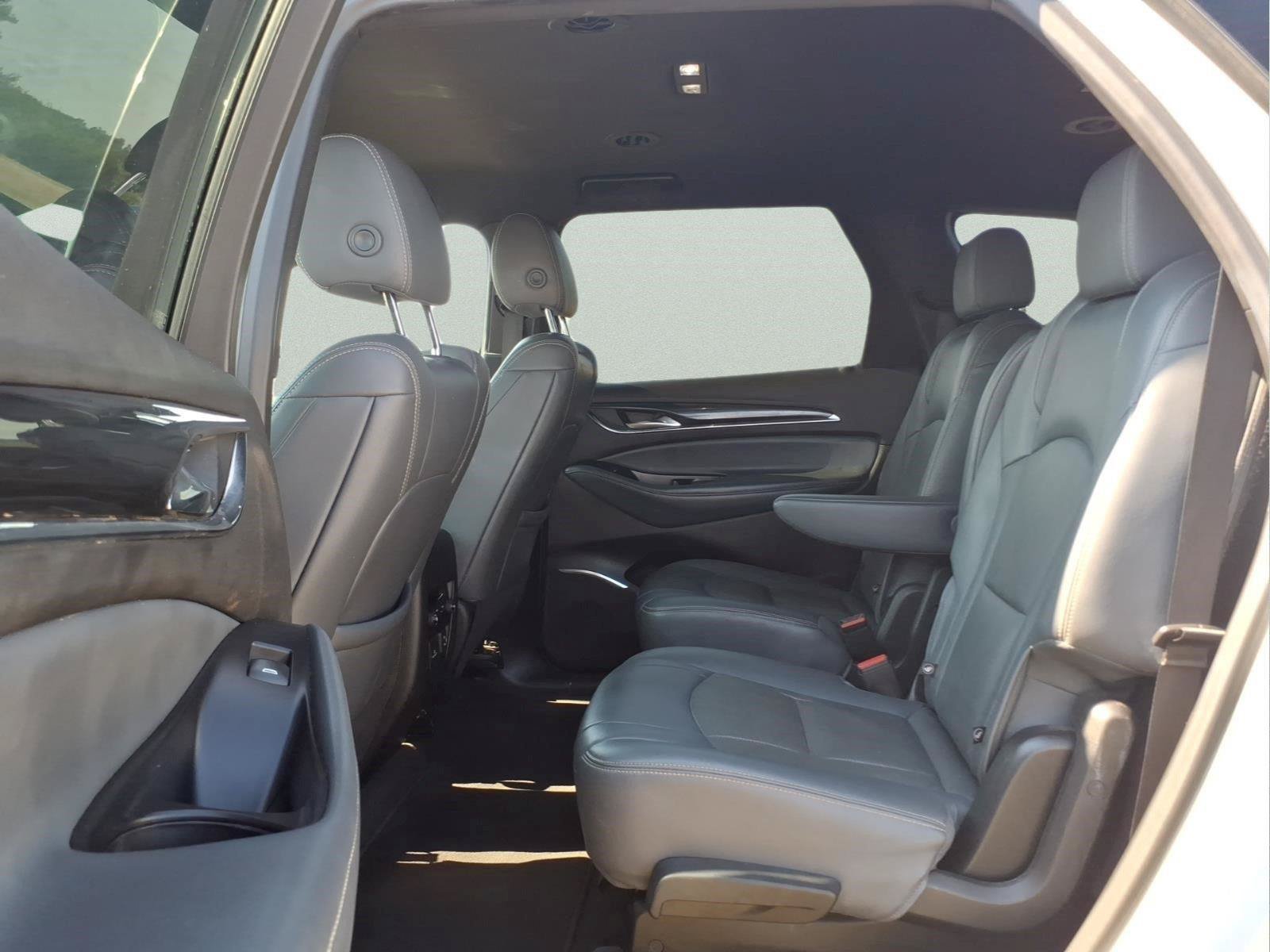 Used 2022 Buick Enclave Premium FWD image 11