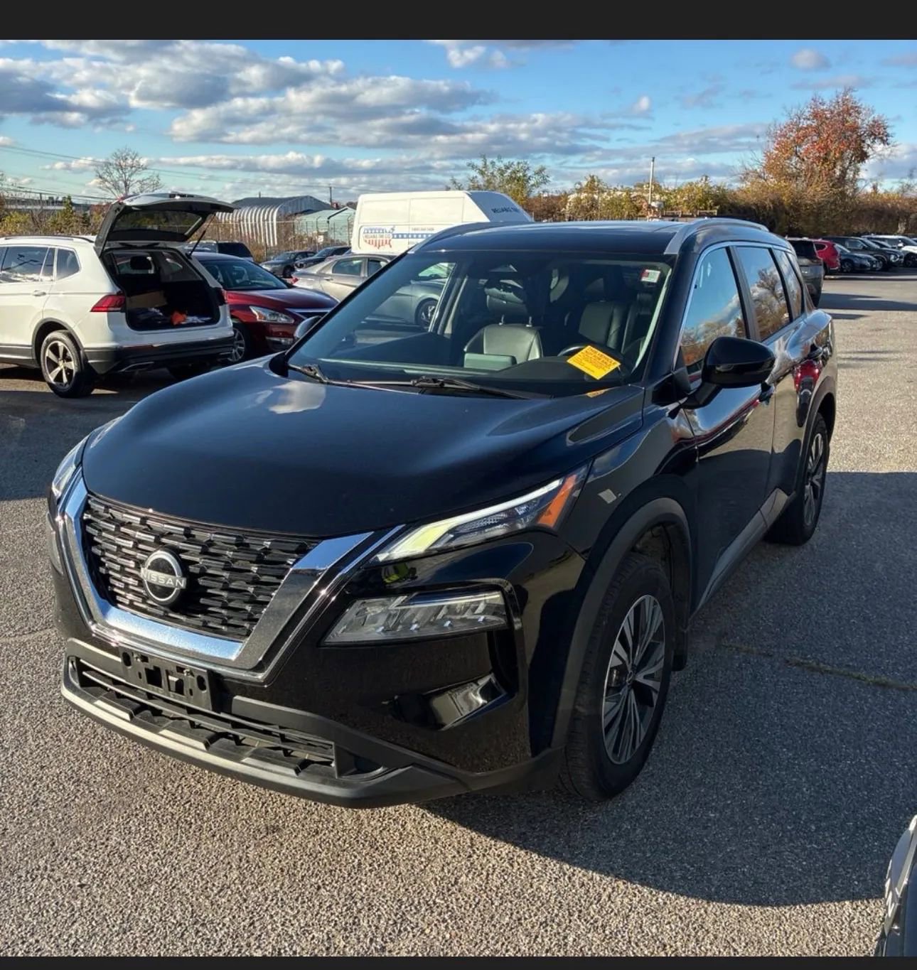 Used 2022 Nissan Rogue SV w/ SV Premium Package AWD/4WD image 1