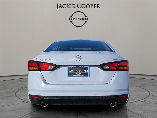 New 2025 Nissan Altima 2.5 SR image 4