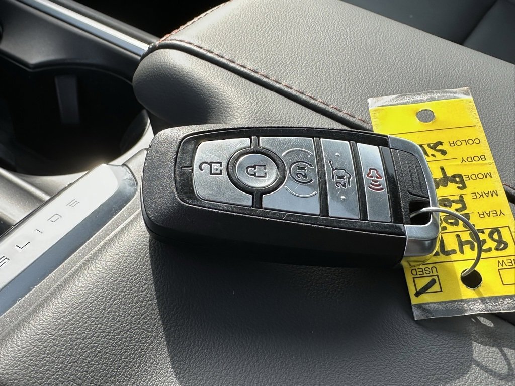 Used 2025 Ford Expedition Active image 37