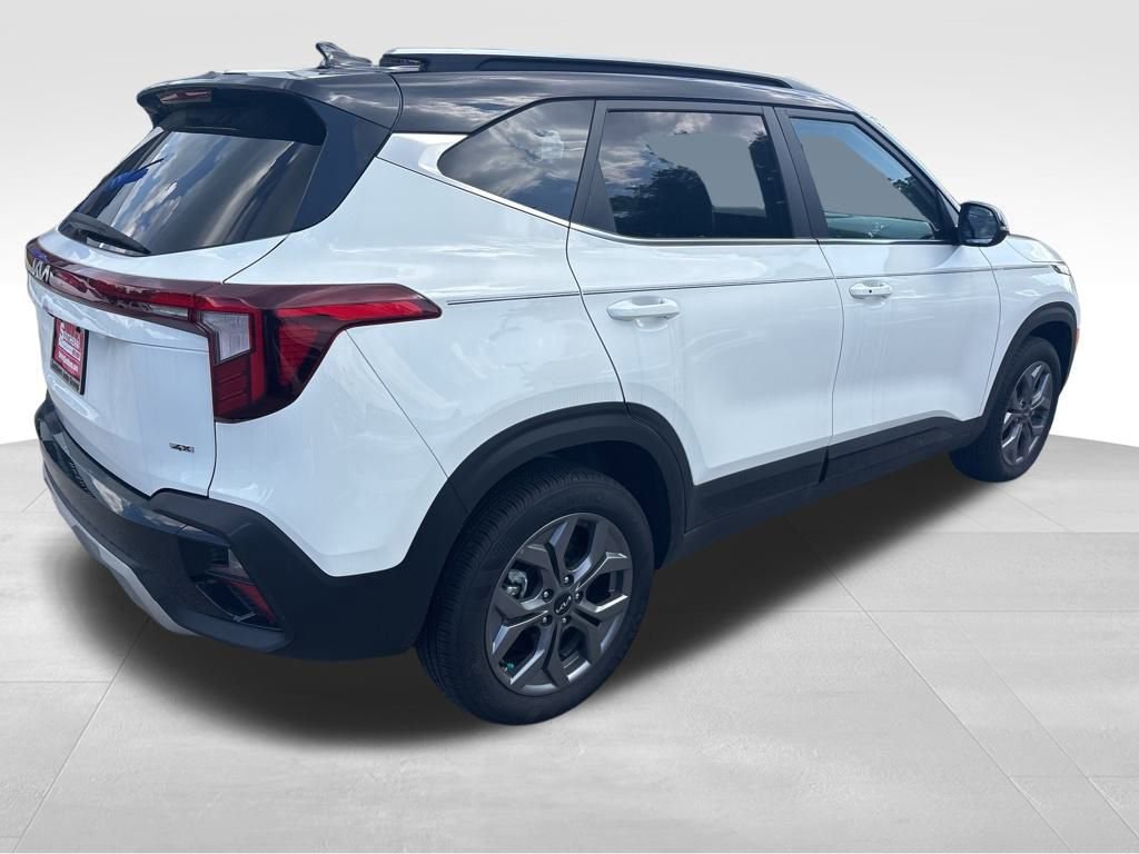 Used 2024 Kia Seltos SX image 9