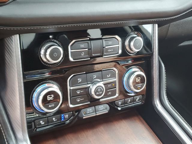 Used 2023 GMC Yukon Denali Ultimate AWD/4WD image 16