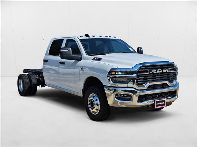 New 2025 RAM 3500 Tradesman w/ Chrome Appearance Group AWD/4WD image 6