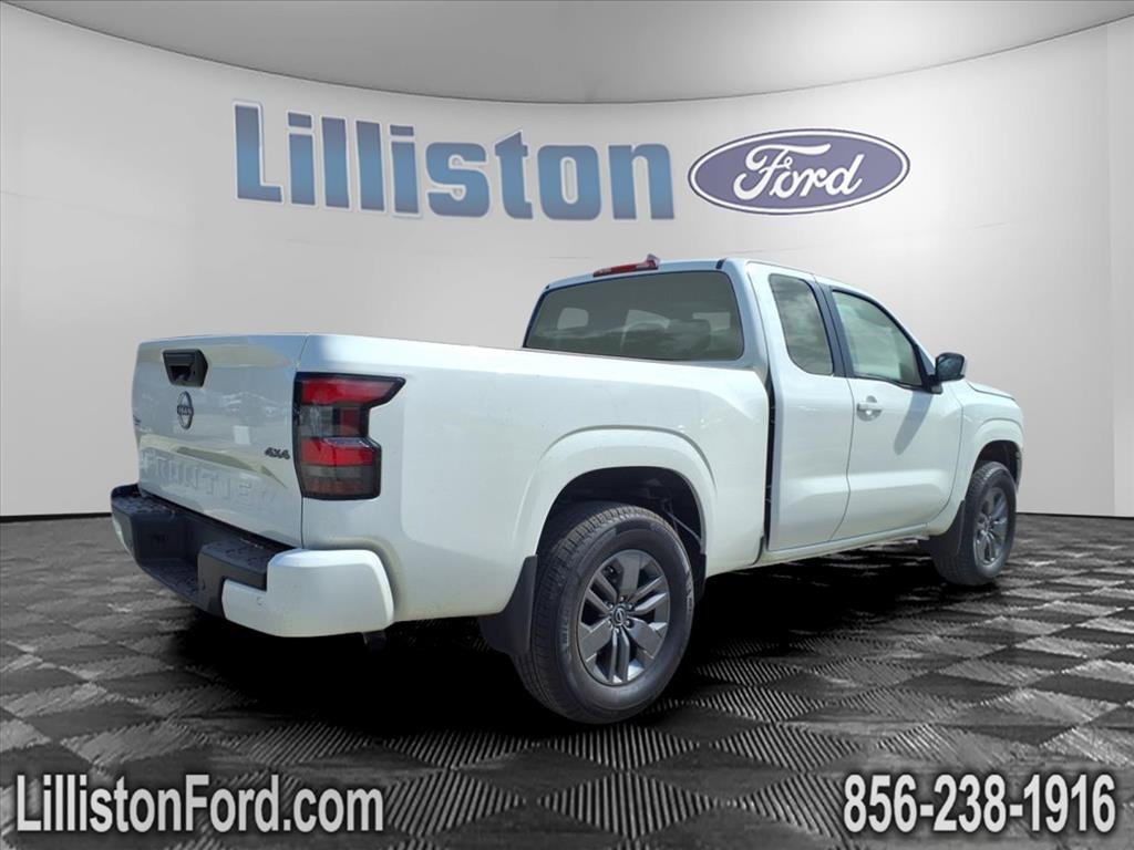 Used 2025 Nissan Frontier SV image 6