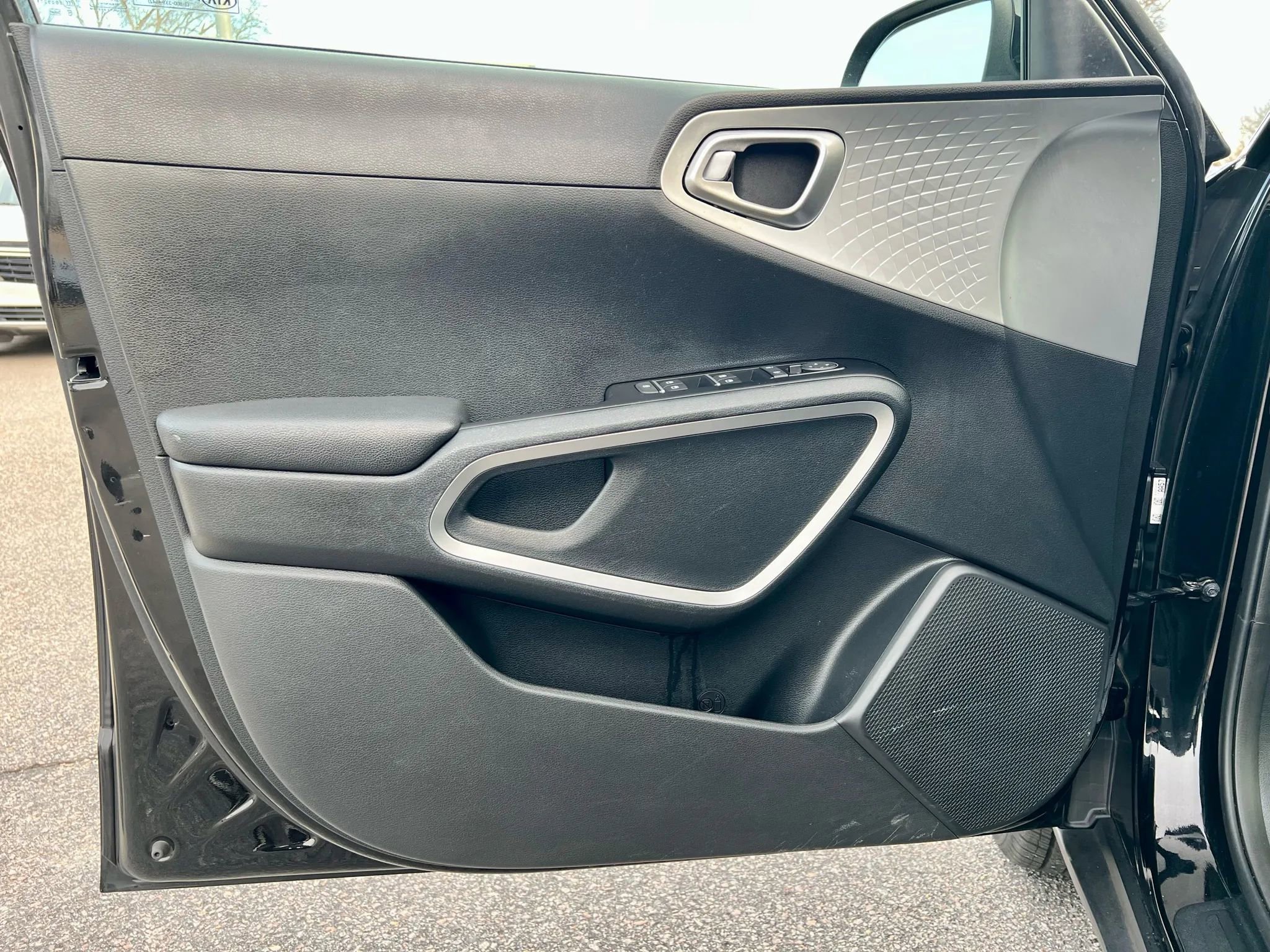 Used 2022 Kia Soul LX FWD image 32