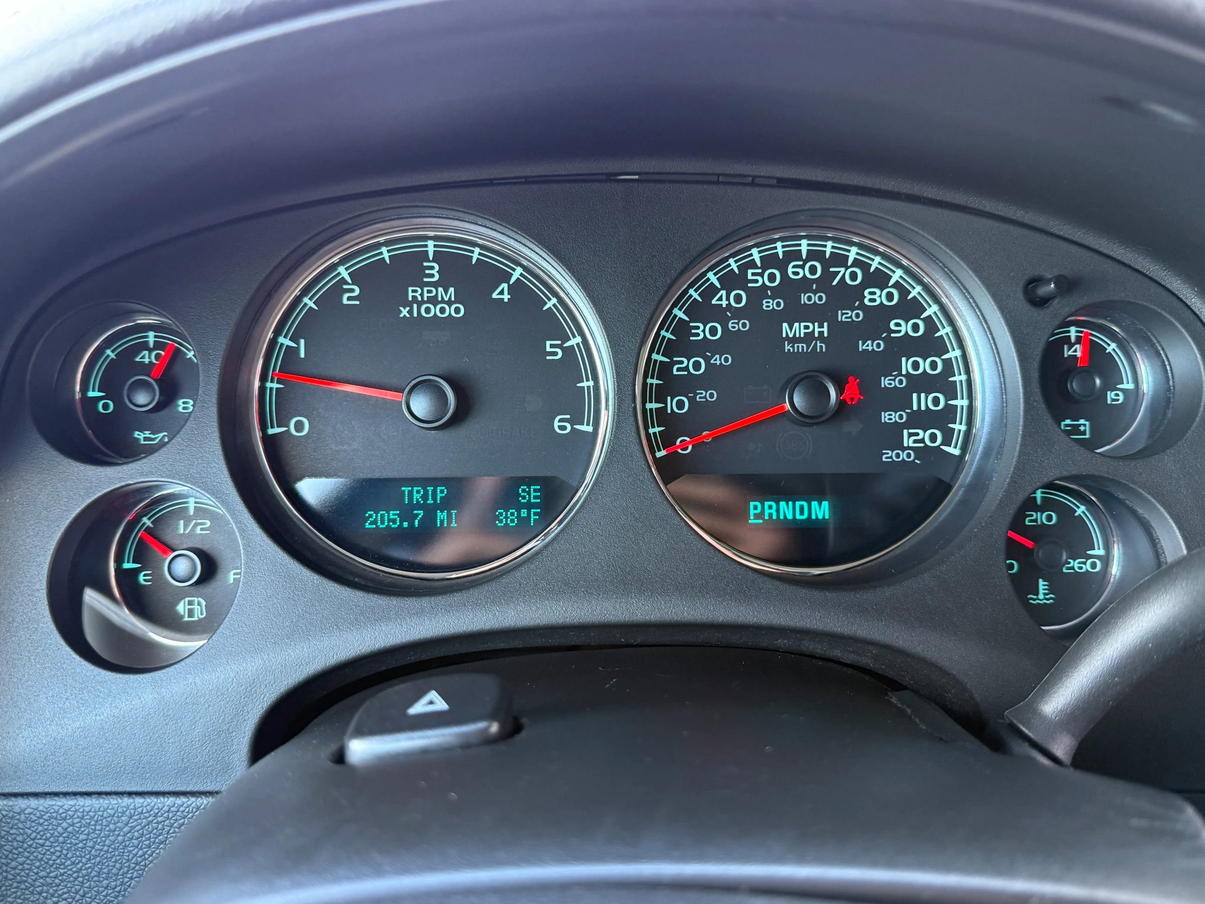 Used 2010 Chevrolet Suburban LS w/ Interior Plus Package AWD/4WD image 20