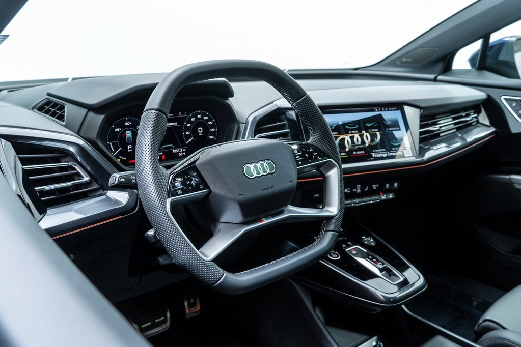 Used 2025 Audi Q4 e-tron Prestige w/ Sport Package image 13