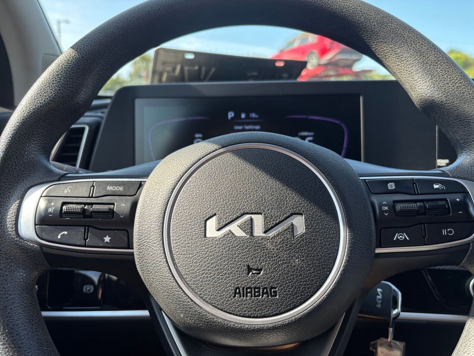 Used 2025 Kia Sportage LX FWD image 29