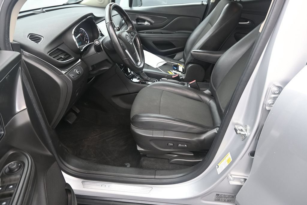 Used 2018 Buick Encore Preferred AWD/4WD image 16