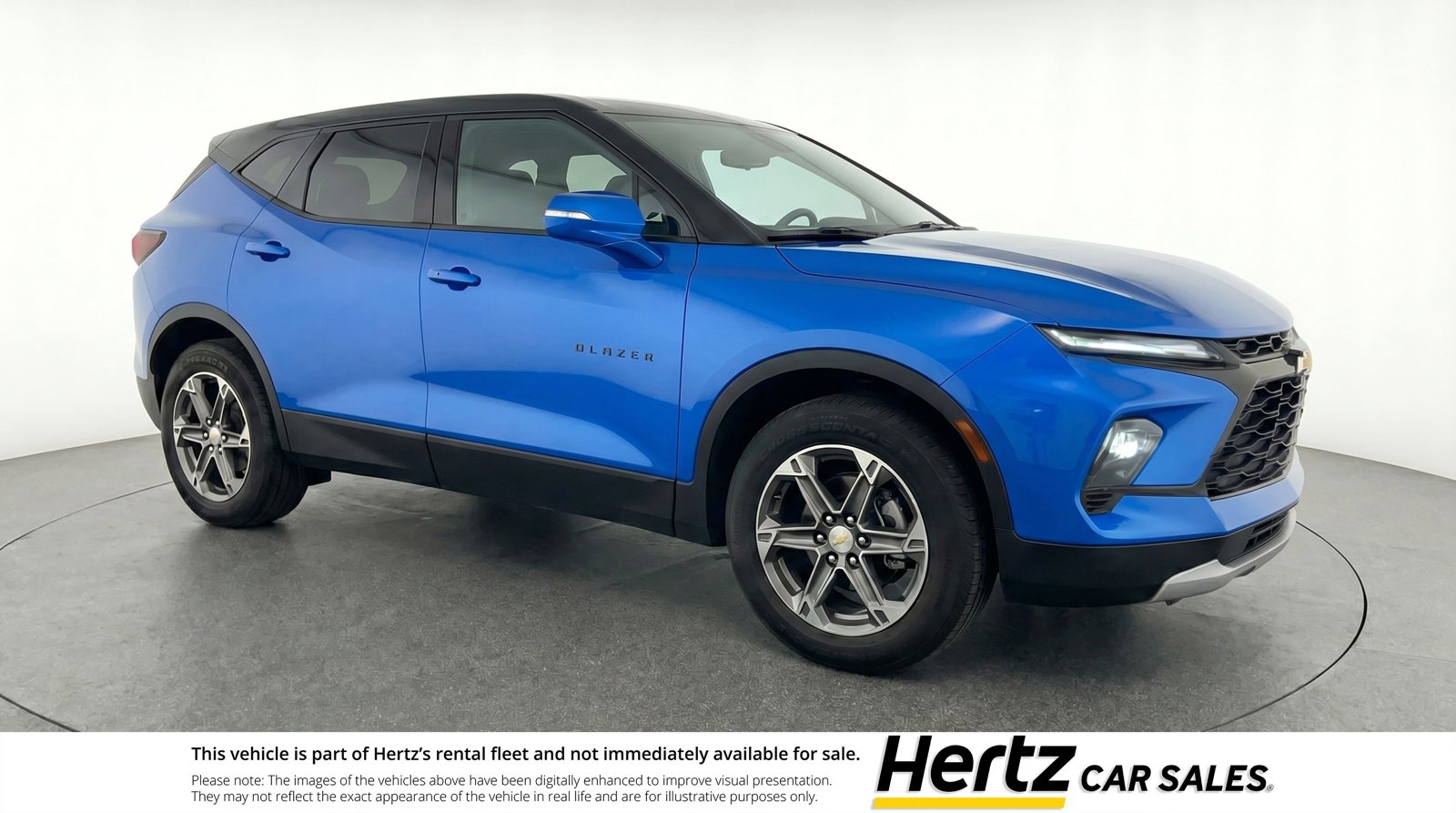 Used 2025 Chevrolet Blazer LT FWD image 1