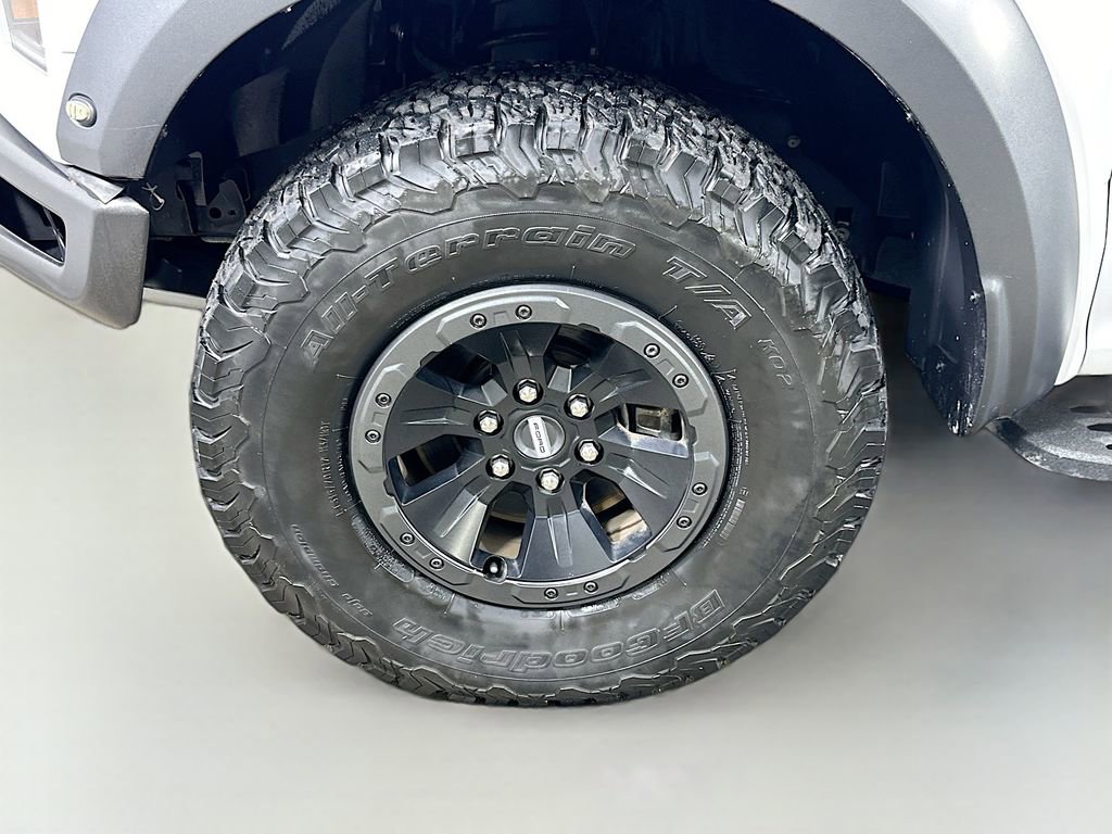 Used 2018 Ford F150 Raptor w/ Equipment Group 802A Luxury image 8