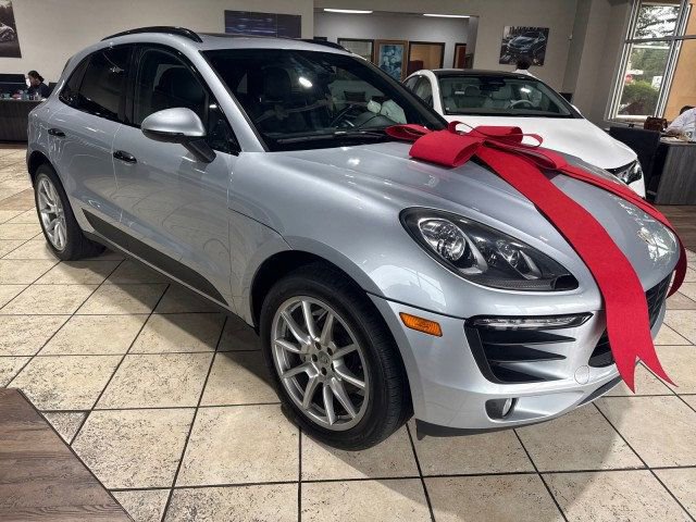 Used 2018 Porsche Macan S w/ Premium Package Plus image 3