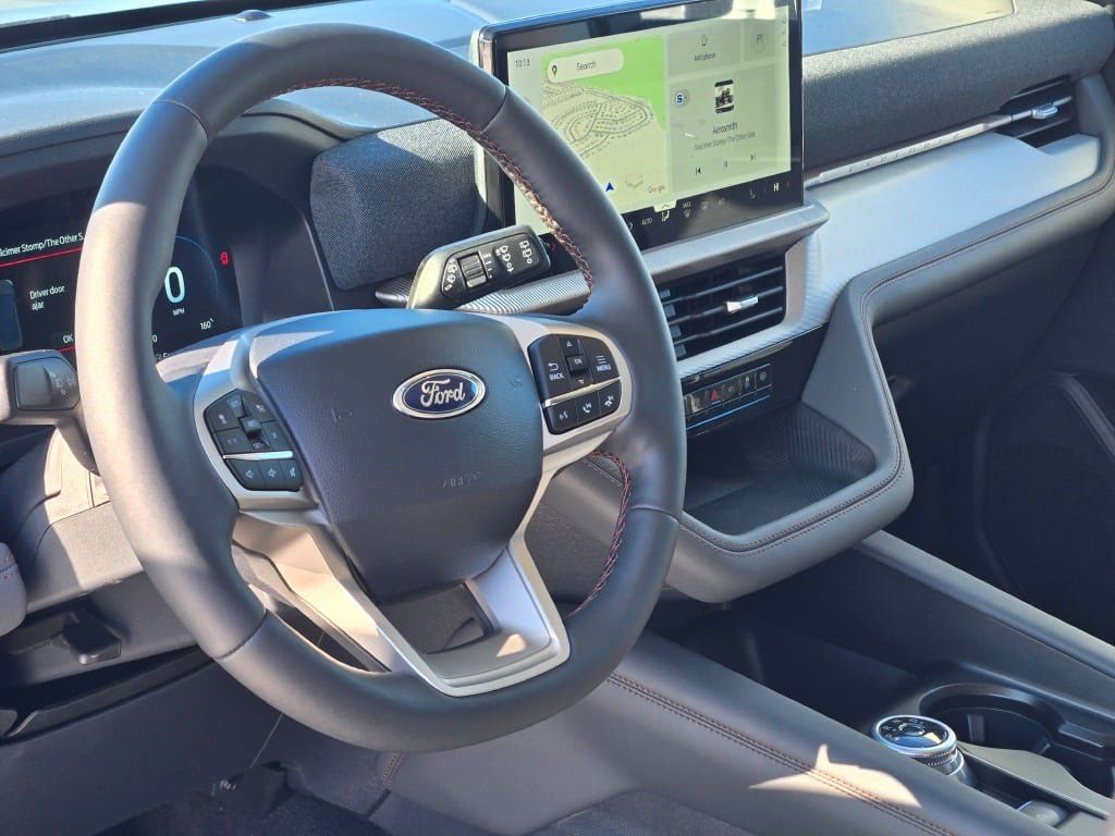 New 2026 Ford Explorer Active w/ Active Comfort Package image 25