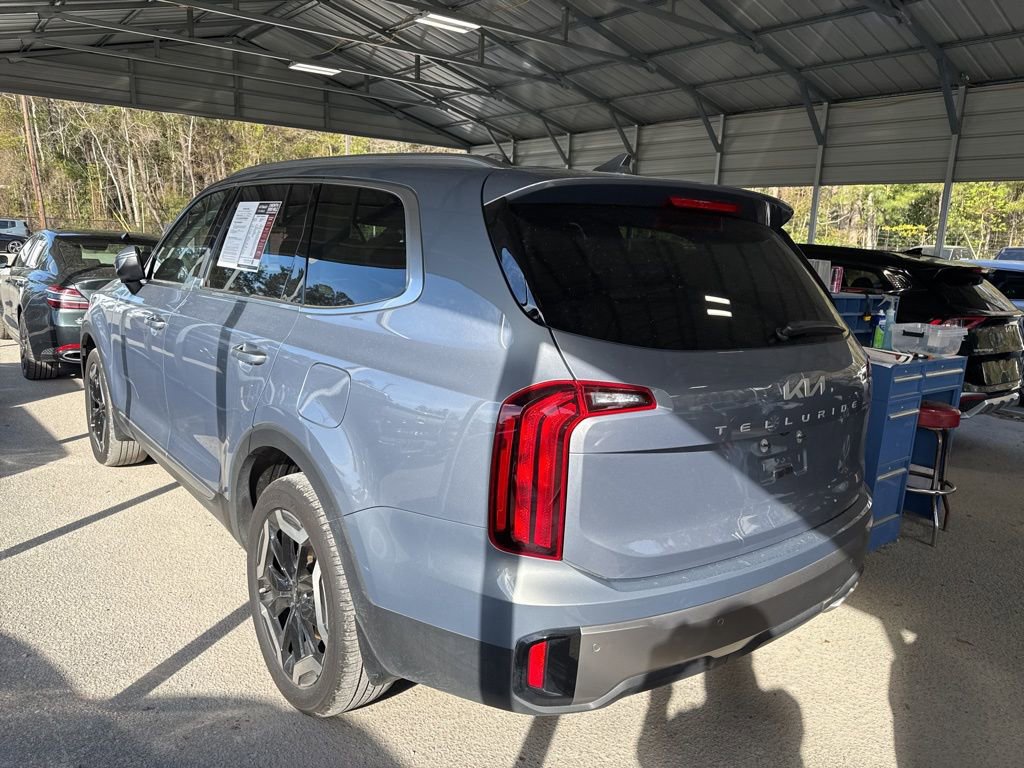 Used 2025 Kia Telluride S image 4