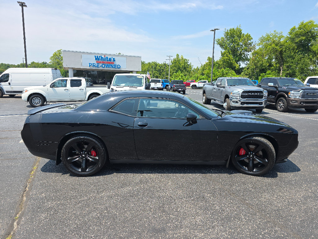 Used 2017 Dodge Challenger R/T Plus RWD image 7